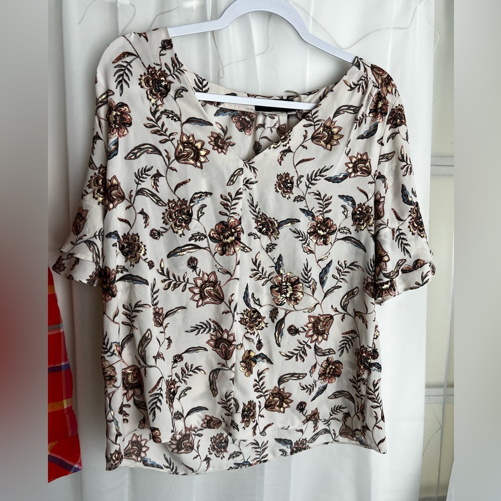 Ivanka Trump Women’s Top Size Large Gray Floral Pattern